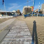 Ashton Hall - Sonnenstrand - Ost Σάνι Μπιτς