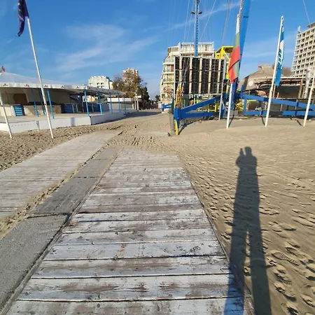 Ashton Hall - Sonnenstrand - Ost Slantchev Briag